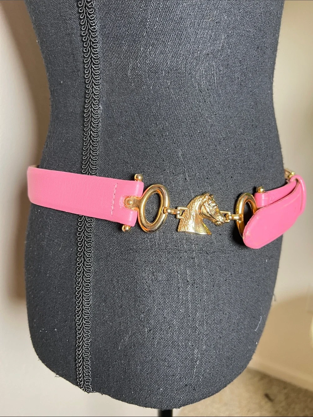 ESCADA Worth Women’s Vintage Barbie Pink Equestrian Leather Belt Size Medium